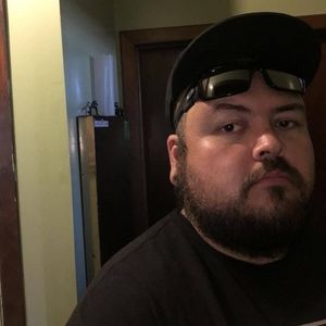 Meet your Posher, Carlos